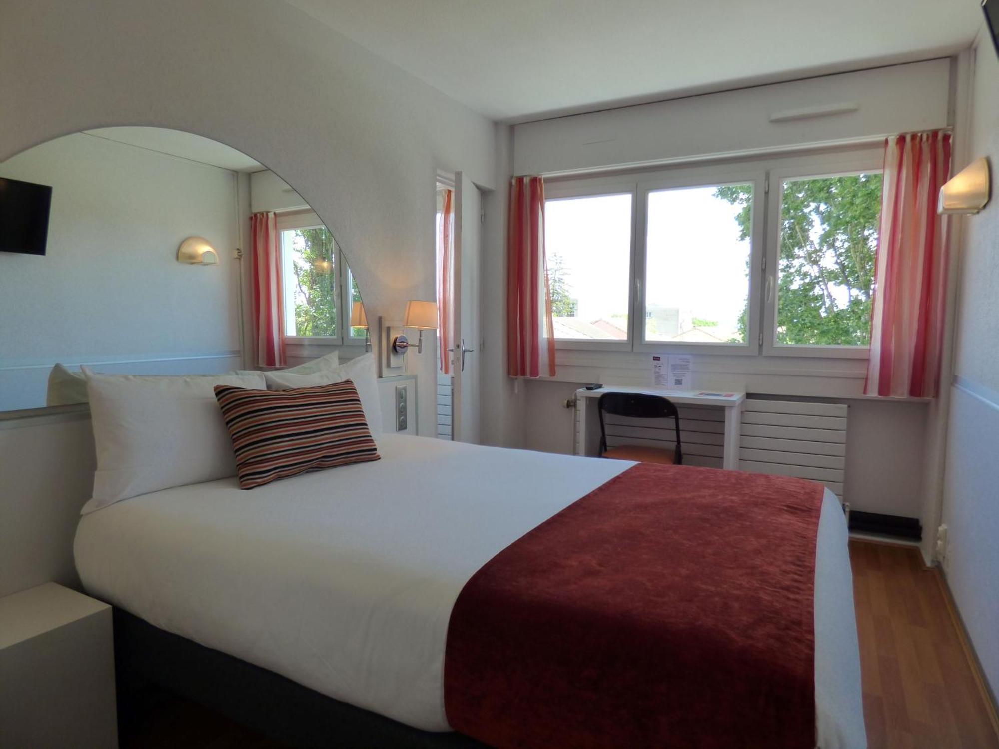 Mâcon Cit'Hotel Escatel מראה חיצוני תמונה