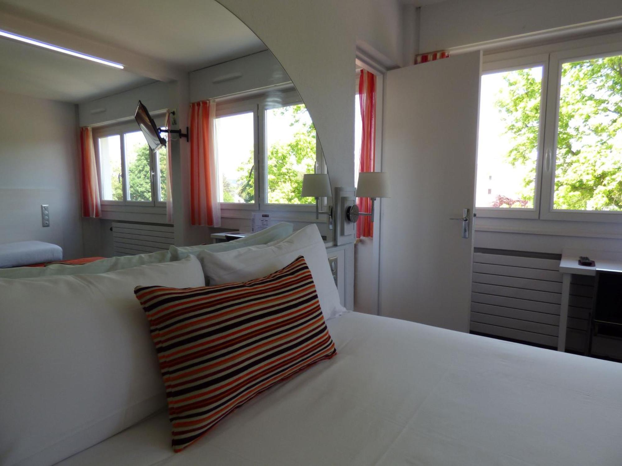 Mâcon Cit'Hotel Escatel מראה חיצוני תמונה