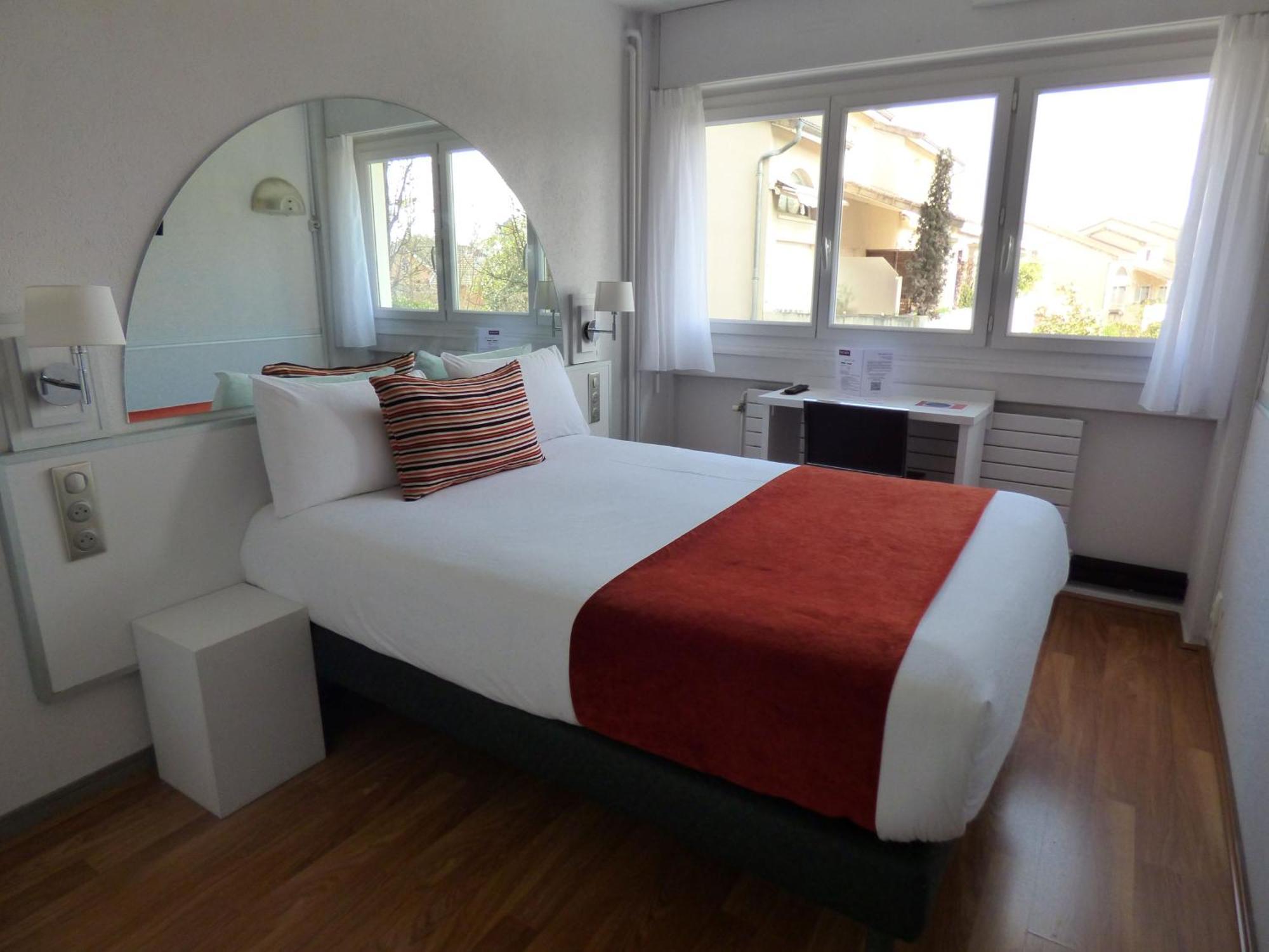 Mâcon Cit'Hotel Escatel מראה חיצוני תמונה